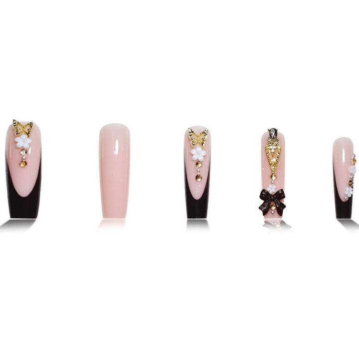 Luxuriöse 3D-Blumen Press-On Nagelkunst Karnz