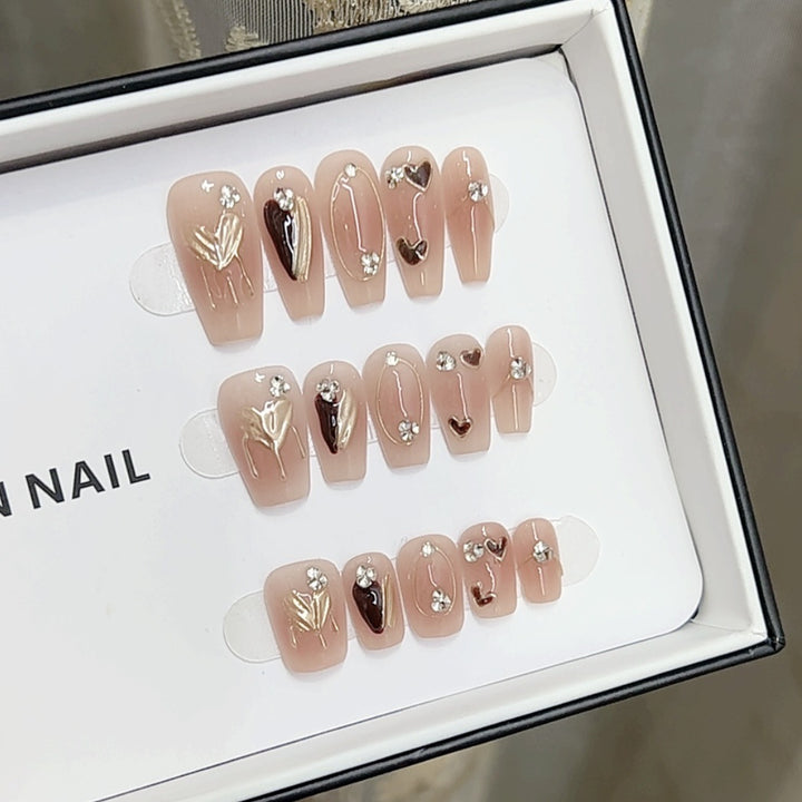 Künstlerisches Floral-Nagelkunst-Set mit Strass Karnz