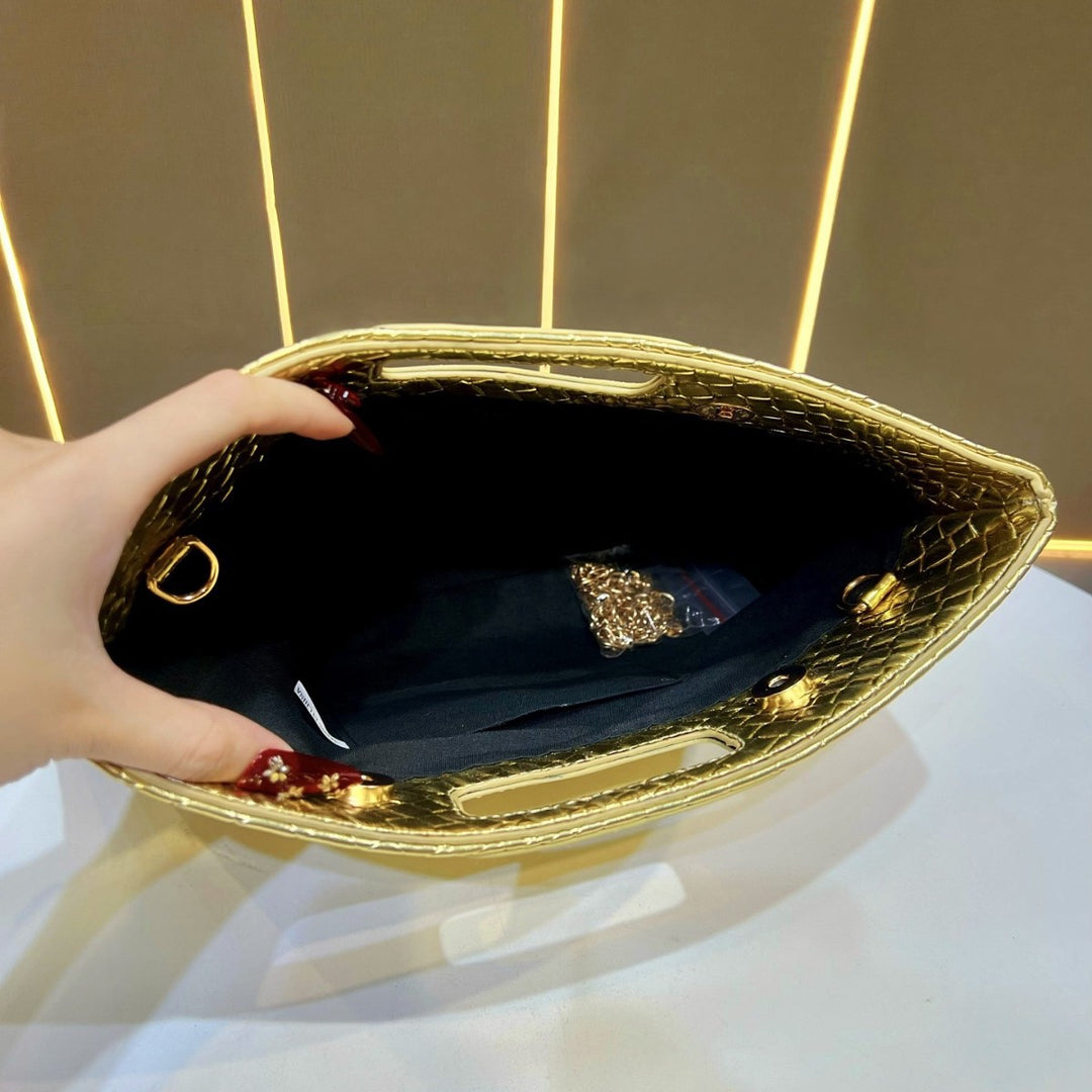 Strukturierte Metallic-Abend-Clutch