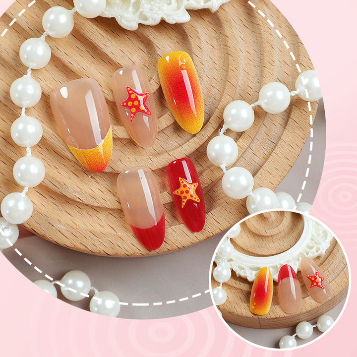 Künstlerische Nagelkunst Karnz