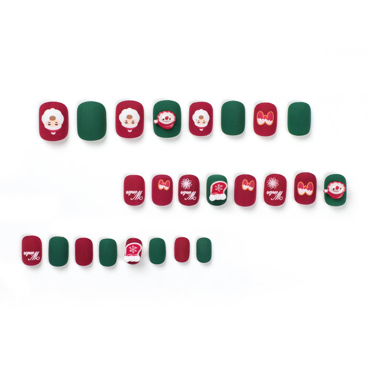 Weihnachtsnagelkunst mit festlichem Design Karnz