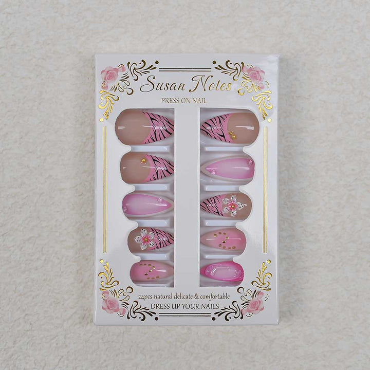 Künstlerische Druck-Nagelkunstkollektion Karnz