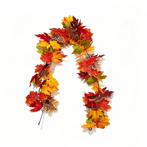 Dekorative Herbstblattgirlande