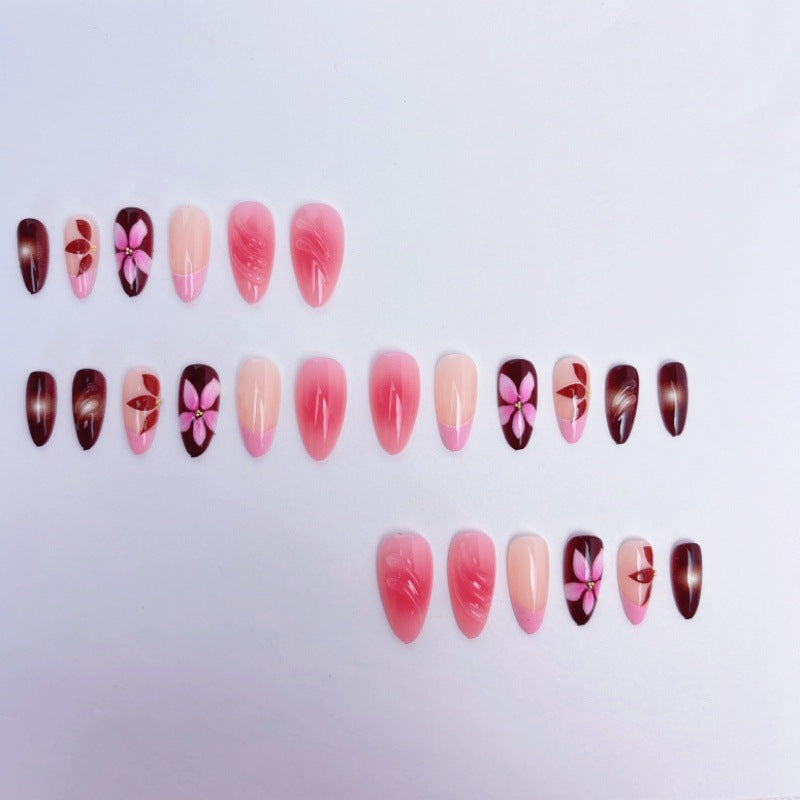 Kunstnagel Set mit dekorativem Nageldesign Karnz