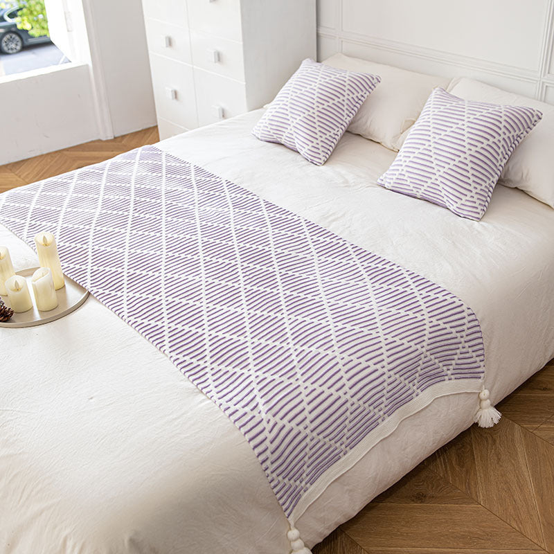 Dekorativer Strickwurfdecke
