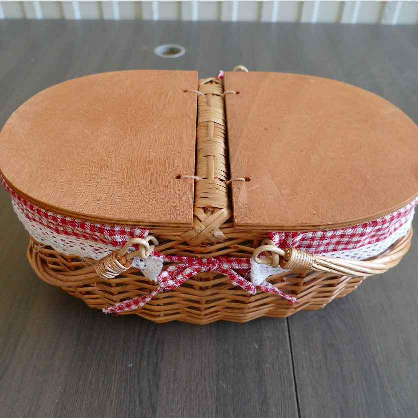 Damen Picknickkorb mit praktischem Holzdeckel und stilvollem Innenfutter Karnz