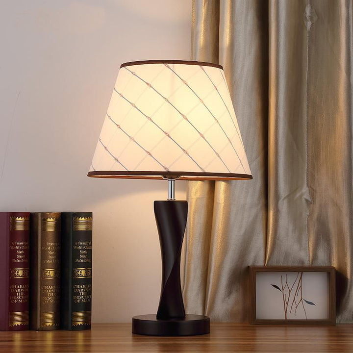 Moderne Twist Tischlampe