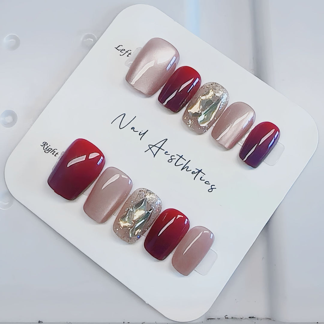 Elegantes Press-On-Nageldesign Karnz