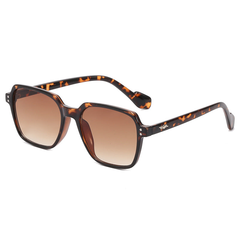 Damen quadratische Brille mit transparentem Rahmen und stylischem Design Karnz