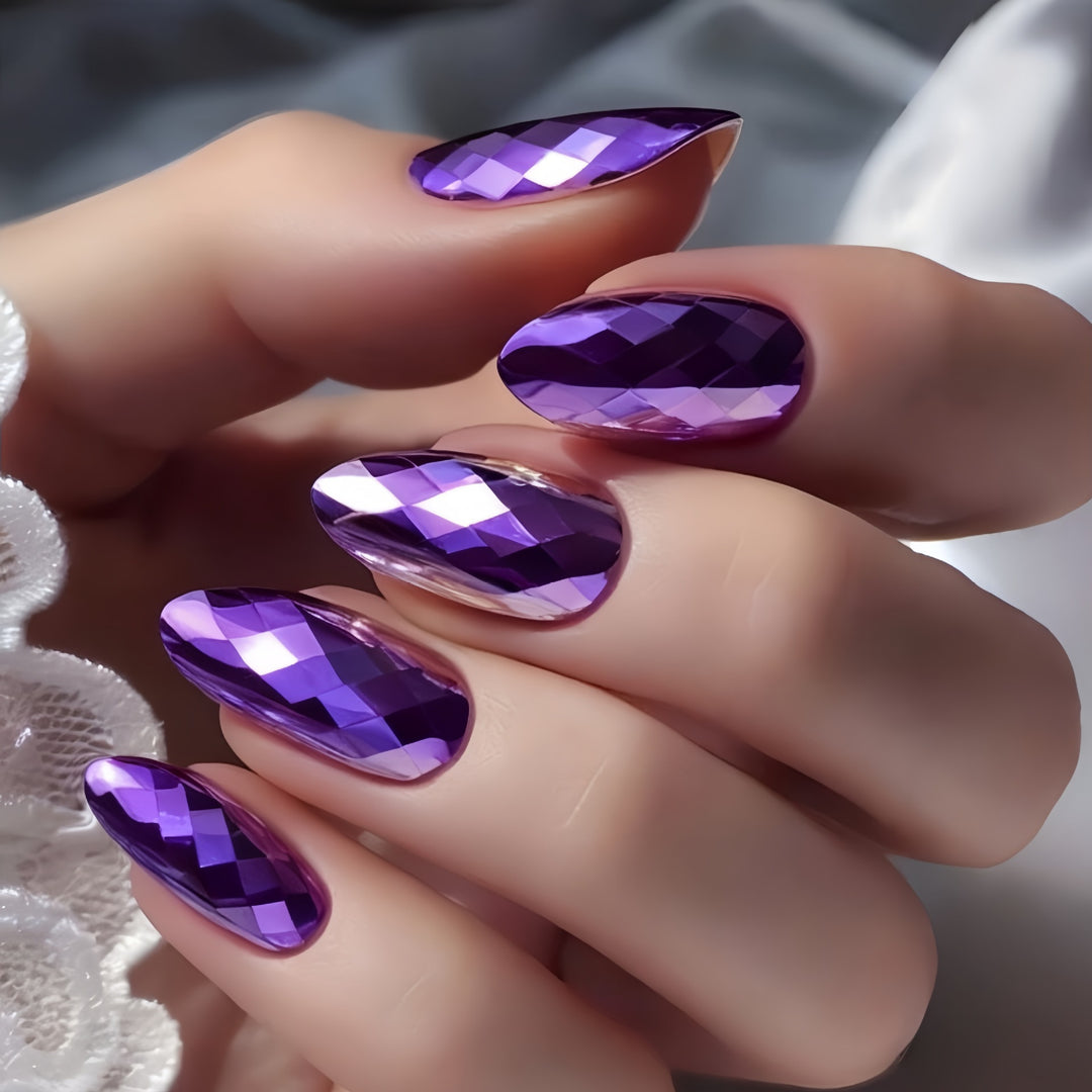 Hochwertige Nagelkunst Karnz