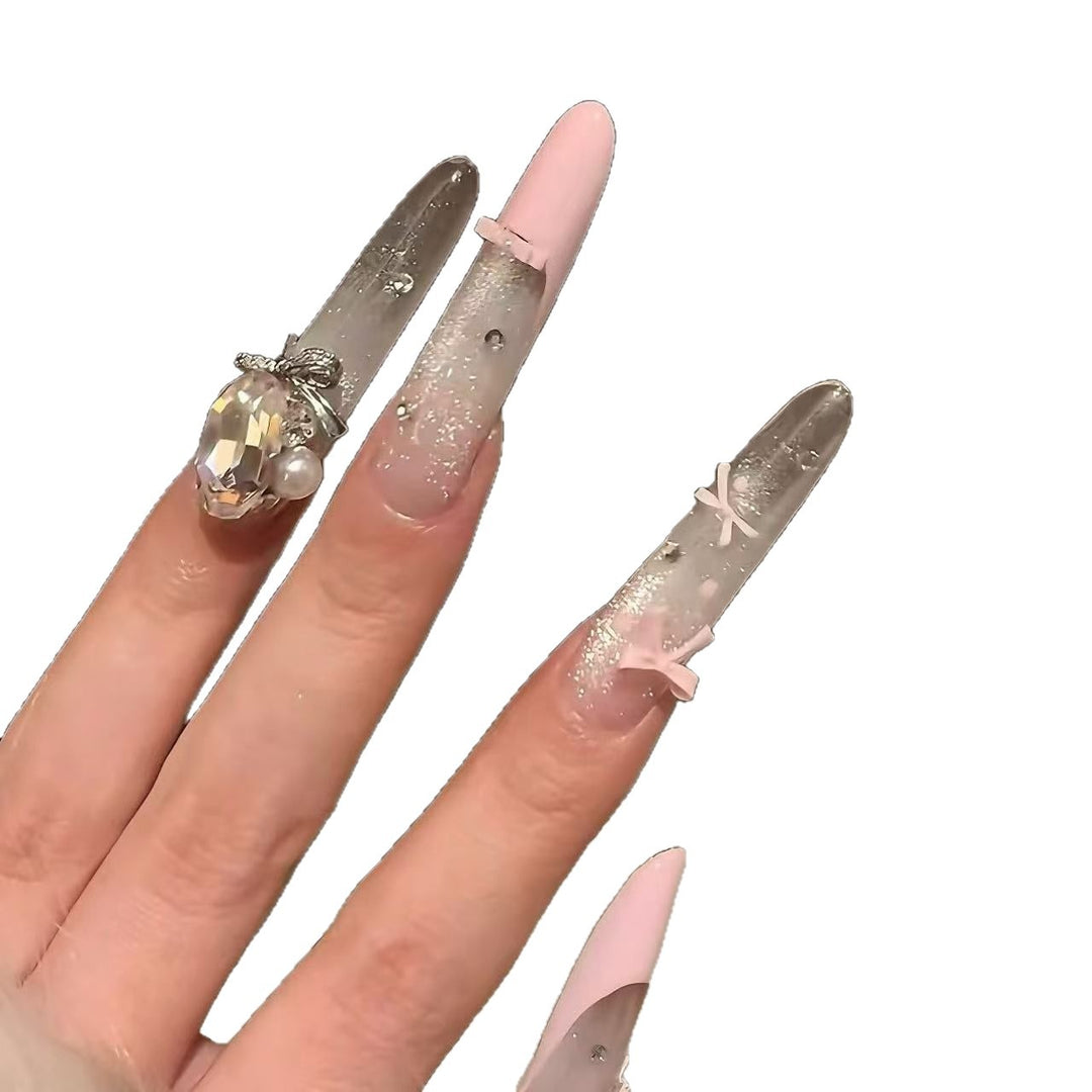 Glamouröse Lange Stiletto Nagelkunstverlängerungen mit Strassakzenten
