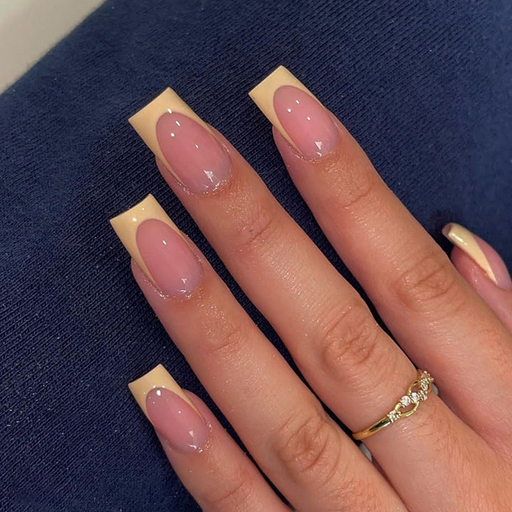 Elegante französische Spitze Nagelkunst Verlängerungen Karnz