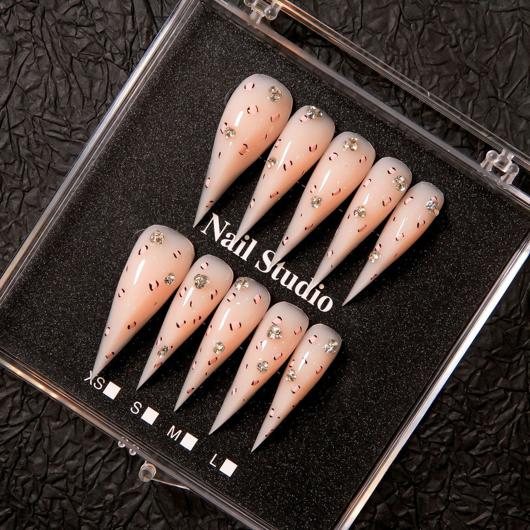 Stiletto Press-On Nail Set mit Kristallverzierungen