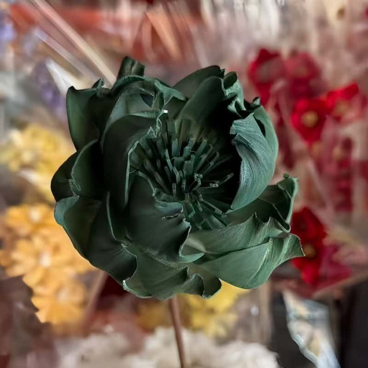 Elegante dekorative Kunstblumenstrauß