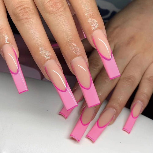 Künstliche Nagelverlängerungen mit modernem Ombre-Design Karnz