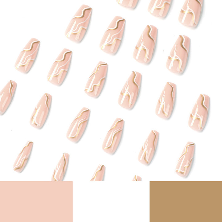 Kunstvolle Nagelverlängerungen mit elegantem Wellen-Design Karnz