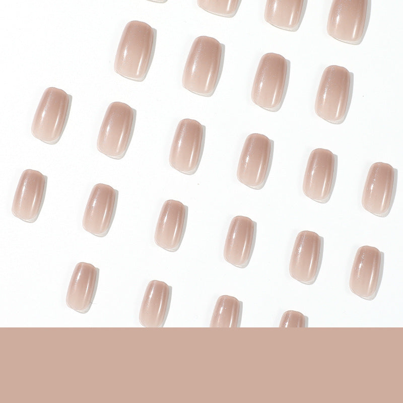 Glänzendes Nude-Gel-Nagel-Set Karnz