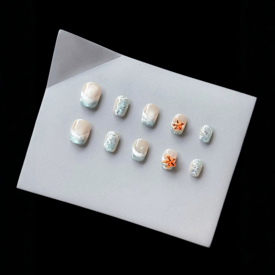 Elegantes Press-On Nagelkunst-Set mit ozean-inspiriertem Design