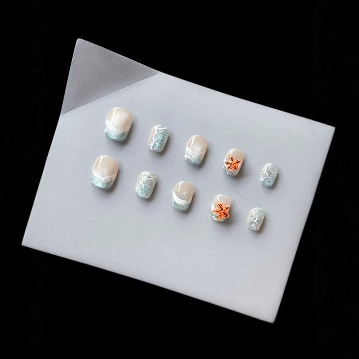 Elegantes Press-On Nagelkunst-Set mit ozean-inspiriertem Design