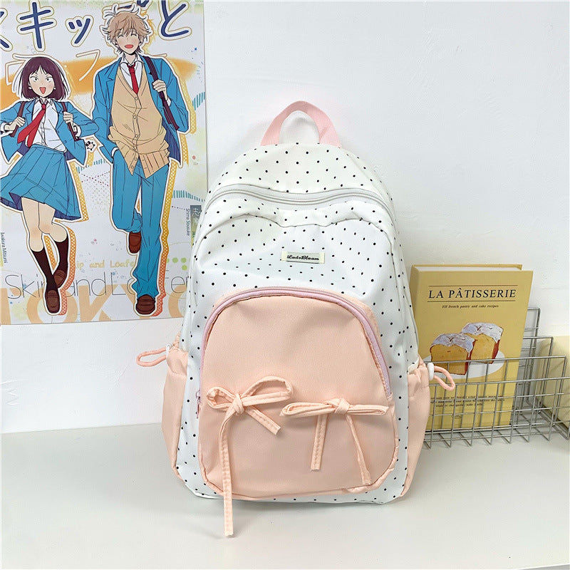 Stylische Punkte-Rucksack