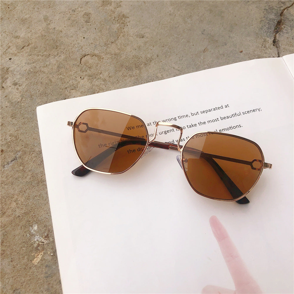 Vintage-inspirierte geometrische Rahmen-Sonnenbrille Karnz