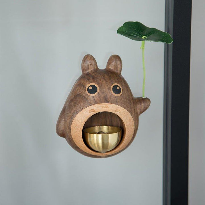 Handgefertigte Holz Totoro Türklingel mit Metallglocke | Karnz