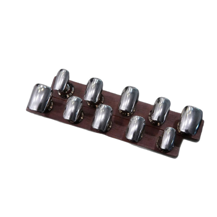 Künstlerische Metallnagelverzierungen