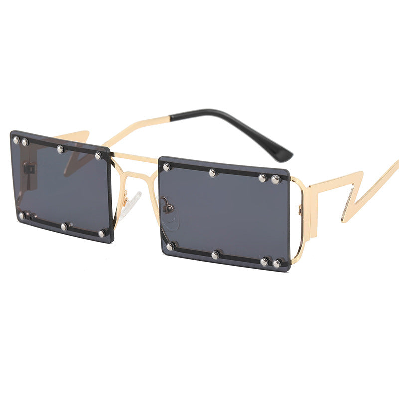 Damen Modische Sonnenbrille mit auffälligem geometrischem Design Karnz