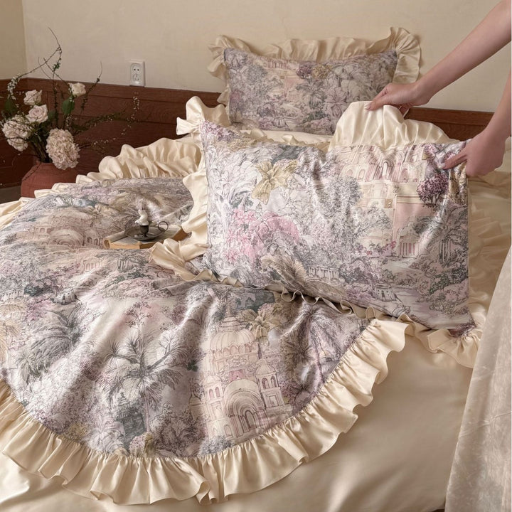 Romantisches Satin-Bettwäsche-Set mit Volant und feinem Toile-Print