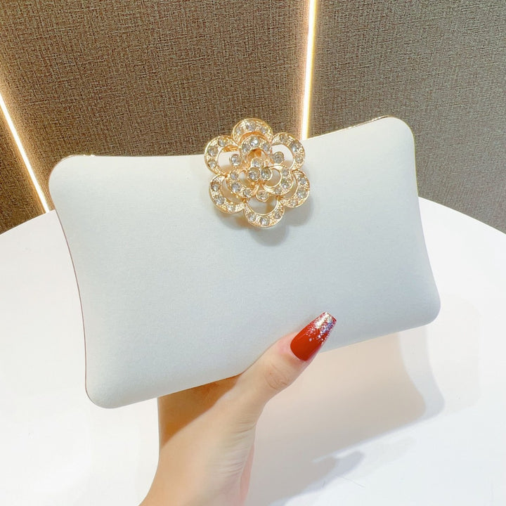Elegante florale Brosche Abendtasche