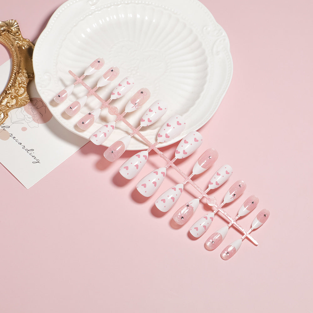 Elegantes florales Akzent Press-On Nagelset Karnz