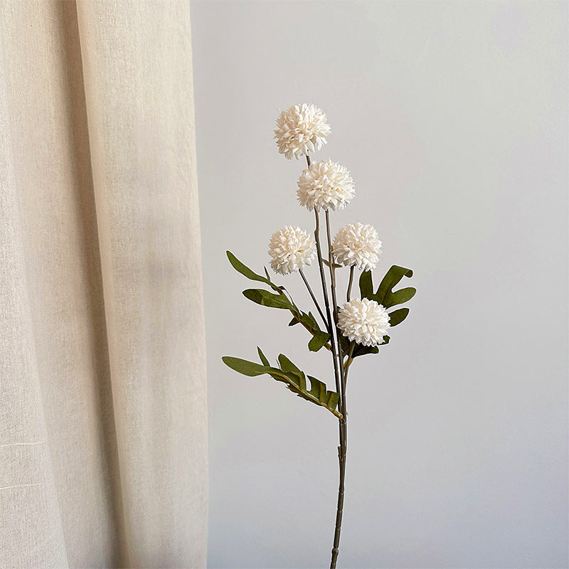 Dekorativer Künstlicher Blumenstrauß mit Detailreichem Designs Karnz