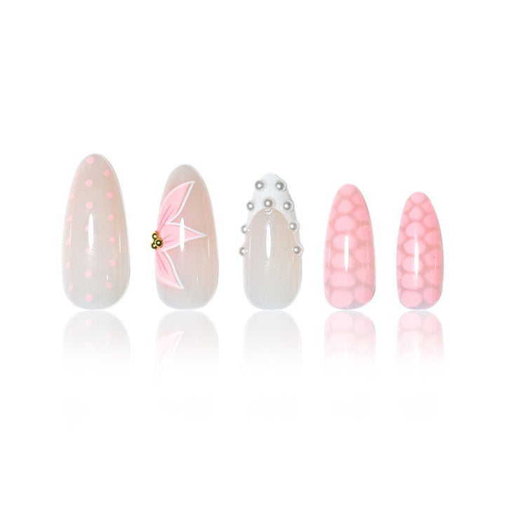 Elegantes Press-On-Nagelkunstset mit einzigartigen Designs Karnz