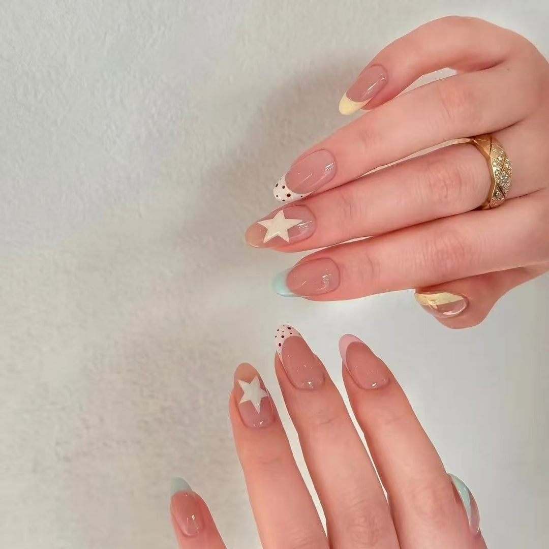 Künstlerische Themen Nageldesign Kollektion Karnz