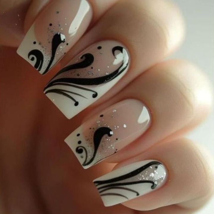 Elegante Künstlerische Nagelverlängerungen Karnz