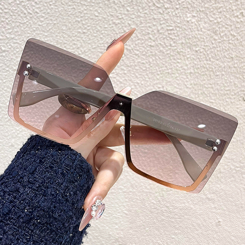Damen Oversized Sonnenbrille im modernem Design mit UV-Schutz Karnz