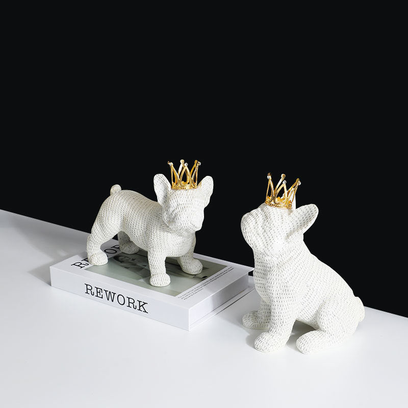 Dekorative Hundefigur mit Krone