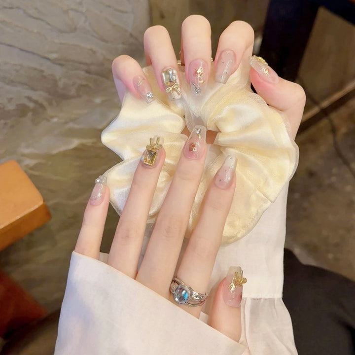 Glamouröse Nageldesigns Karnz