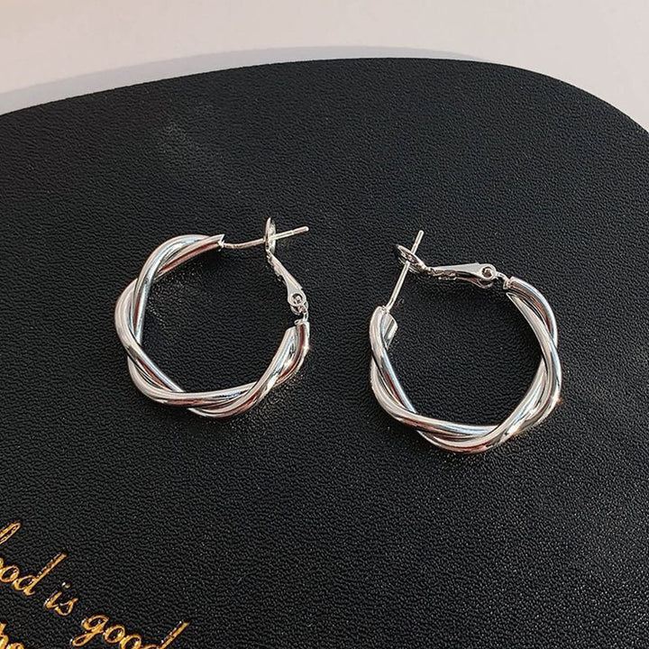 Elegante Spiral-Ohrringe Aus Hochwertigem Metall Karnz