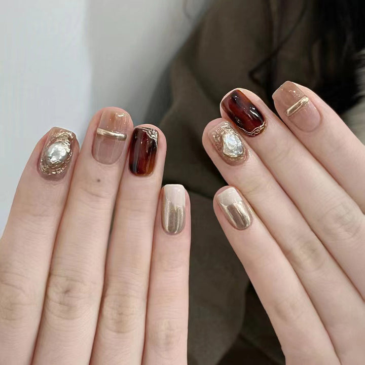 Glamouröses mit Edelsteinen verziertes Nail Art Set Karnz