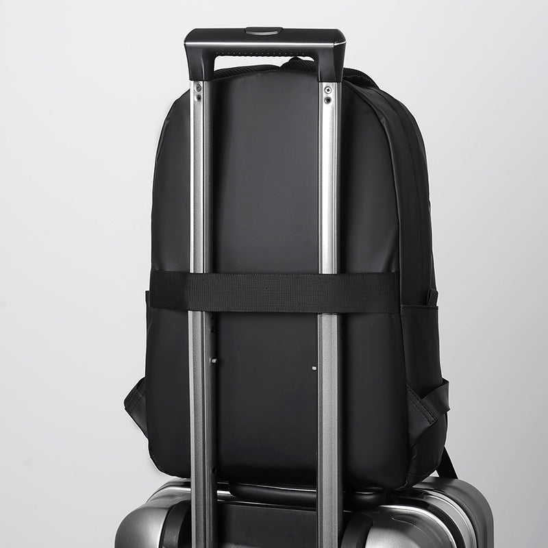 Wasserfester Slim-fit Laptop Rucksack Karnz