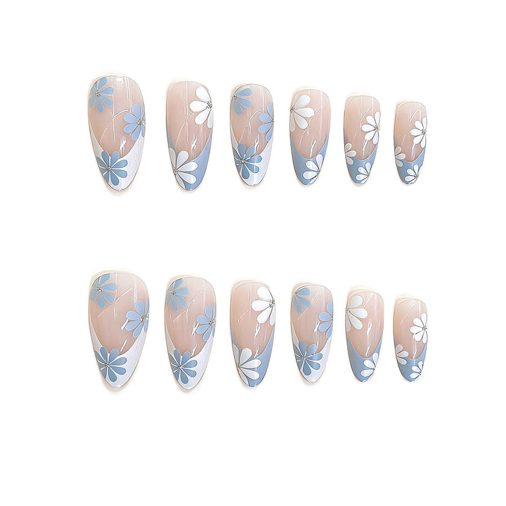 Florale Design Press-On Nagelset Karnz