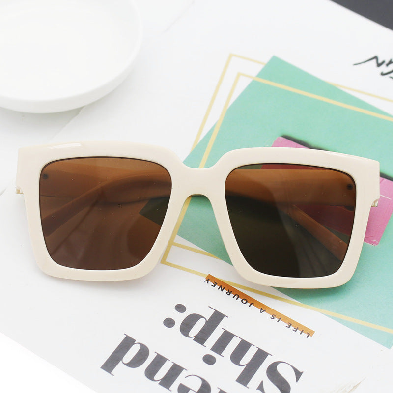 Damen modische quadratische Sonnenbrille mit hochwertiger UV-Schutztechnologie Karnz