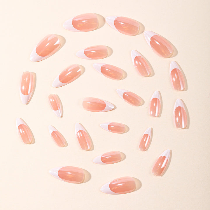 Elegante Französische Spitze Acryl-Nagelerweiterungen Karnz