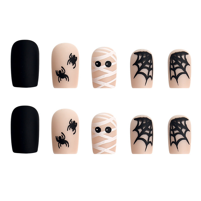 Kunstnagelset mit einzigartigen Mustern Karnz