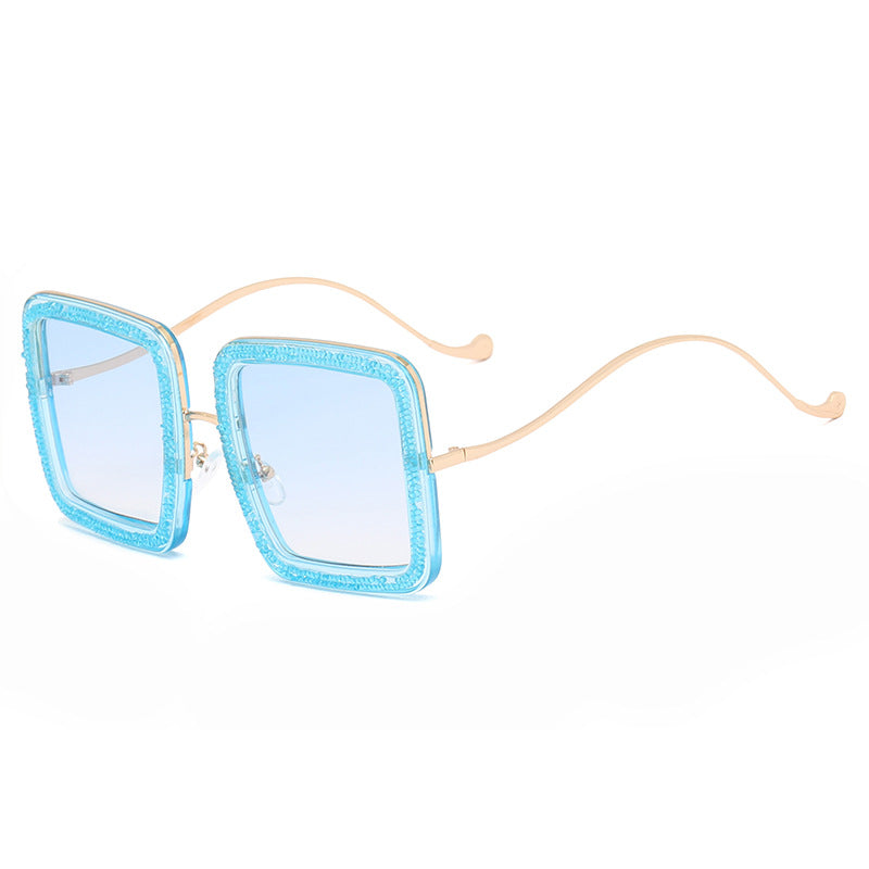 Damen glamouröse Sonnenbrille mit funkelndem Kristallrahmen Karnz