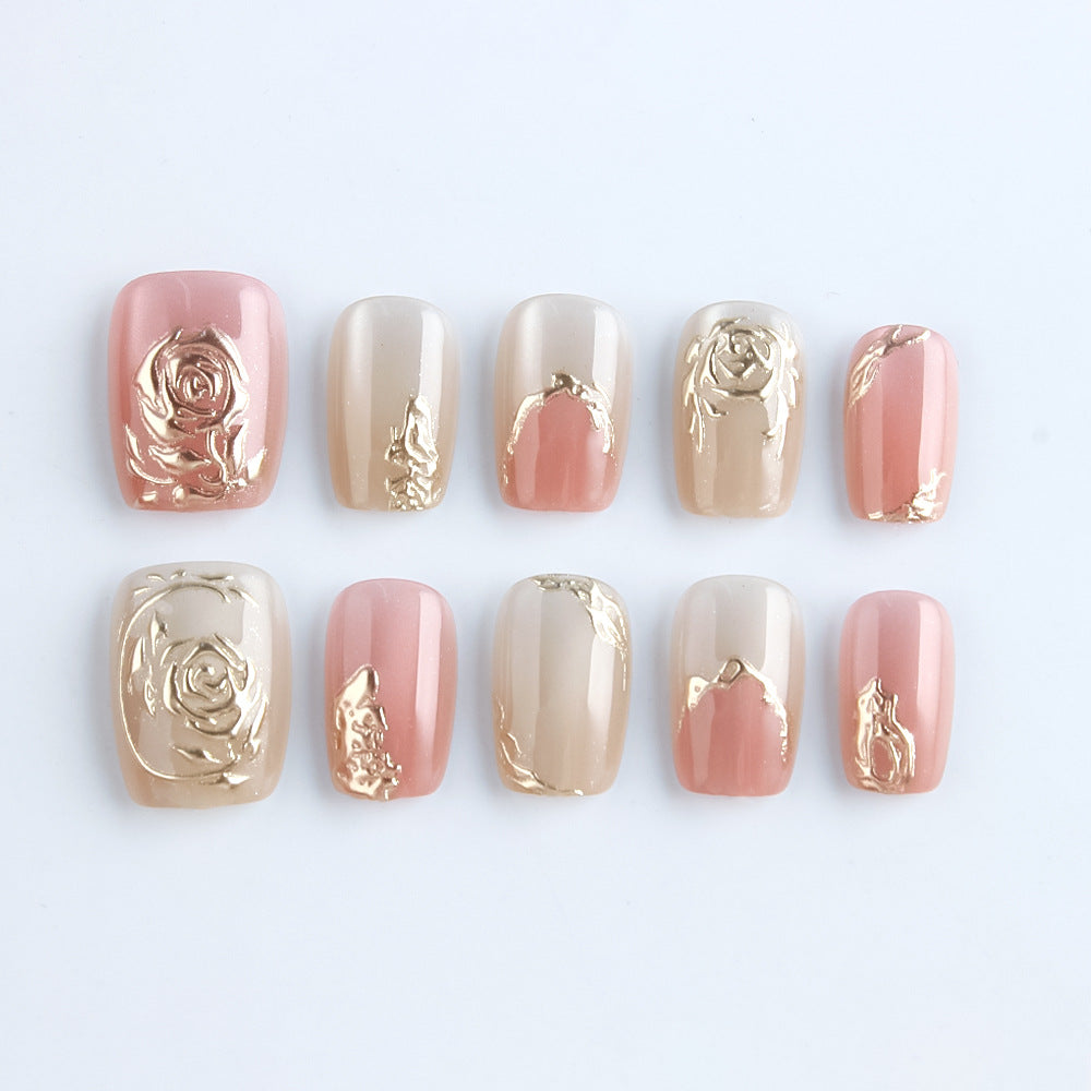 Elegantes Floral Press-On Nagelkunst Set Karnz