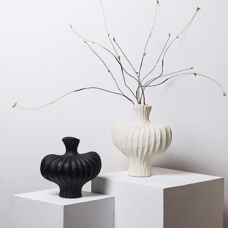 Stilvolle Keramikkunst Vase Karnz