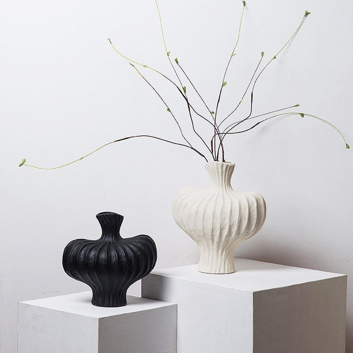 Stilvolle Keramikkunst Vase Karnz