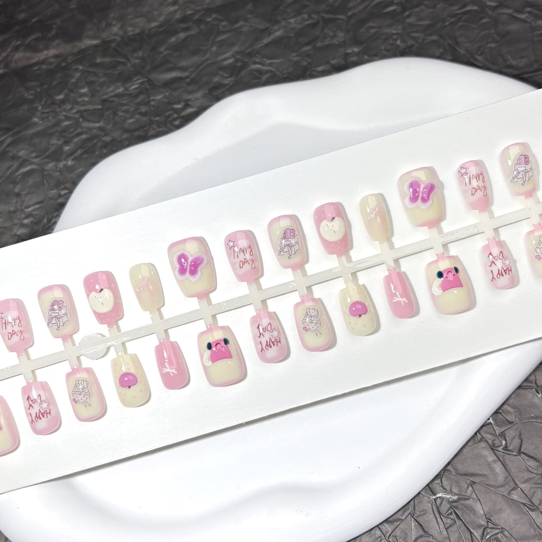 Kreatives handwerkliches Press-On Nagelset